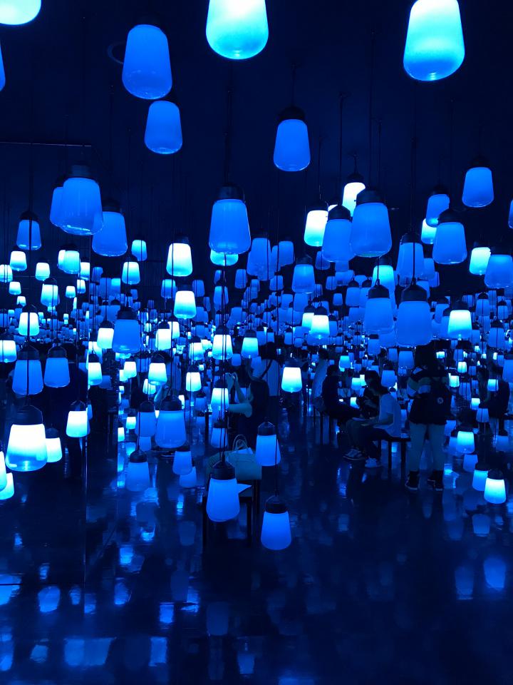 NowLoading...