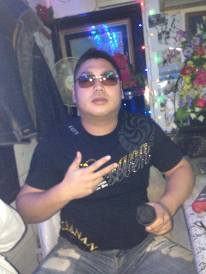 NowLoading...