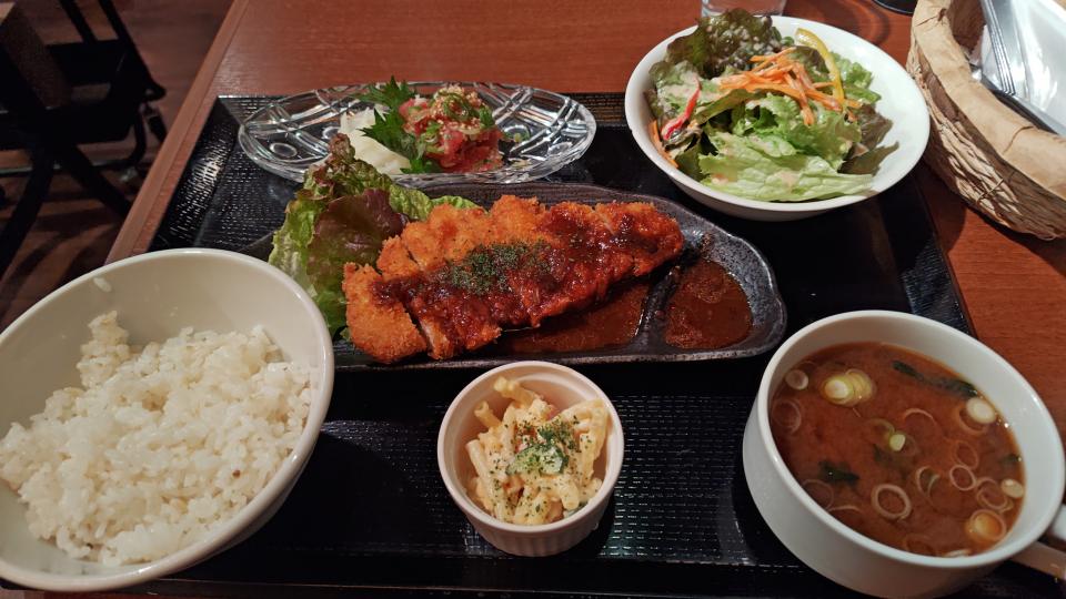 NowLoading...